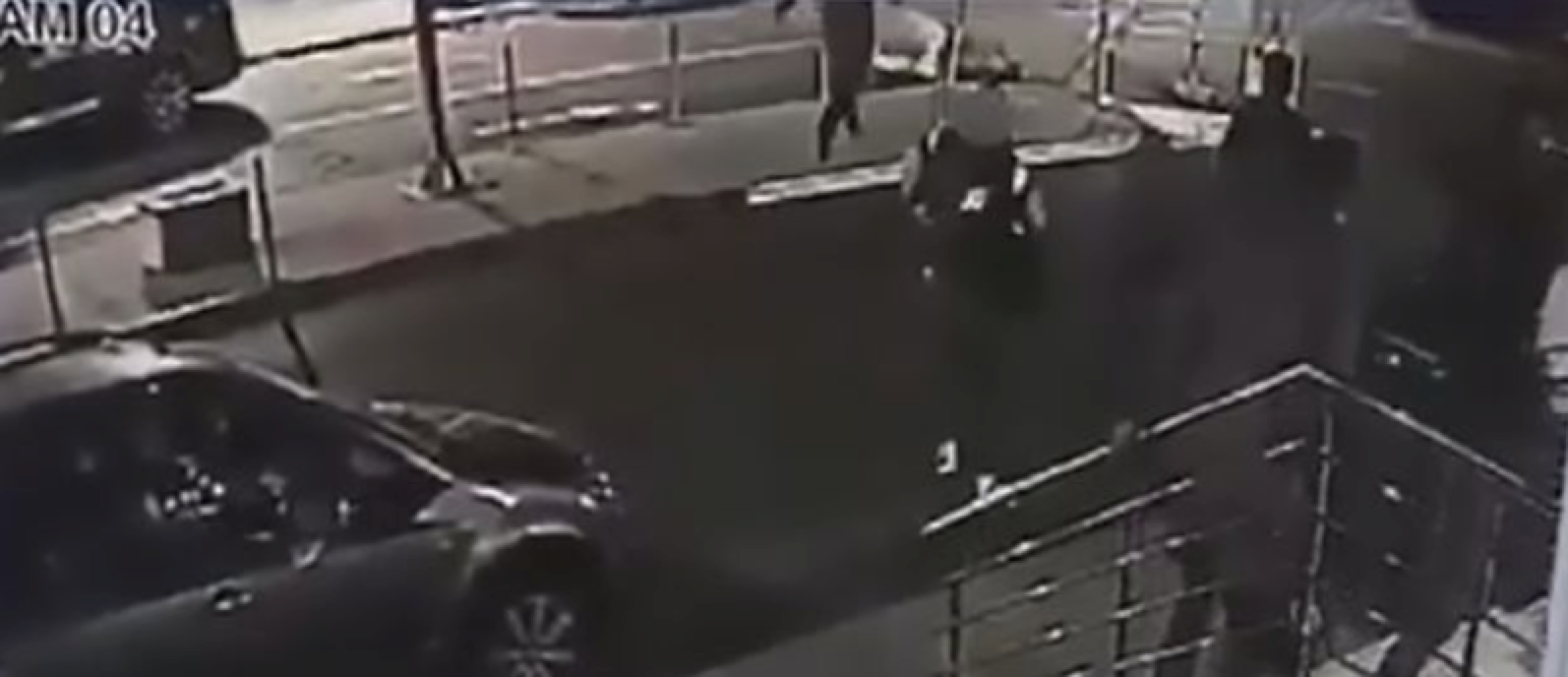 游击曼联欧联赛前,游击队极端球迷领袖被射杀